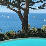 Con Piscina Su Terrazza Vista Mare 아파트 *