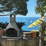 Con Piscina Su Terrazza Vista Mare 아파트