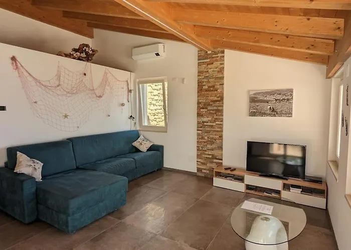 Con Piscina Su Terrazza Vista Mare