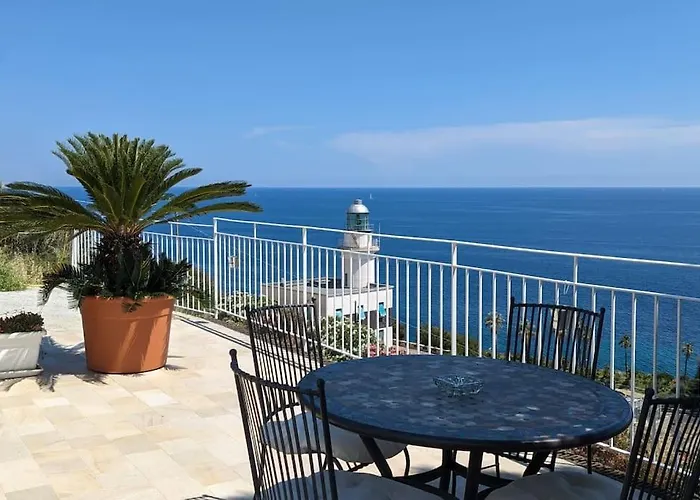 Con Piscina Su Terrazza Vista Mare