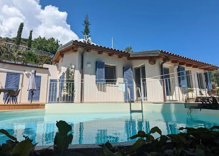 Διαμέρισμα Con Piscina Su Terrazza Vista Mare *